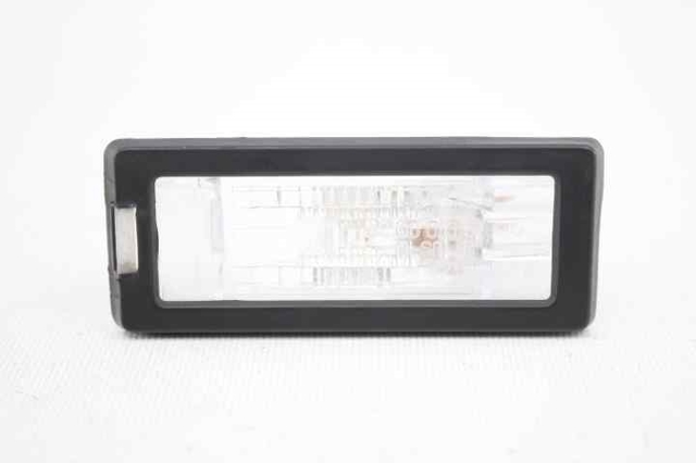 Lampa oświetlenia tylnej tablicy rejestracyjnej 8200013577 RENAULT
