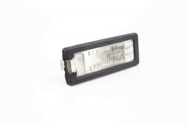 Lampa oświetlenia tylnej tablicy rejestracyjnej 8200013577 RENAULT