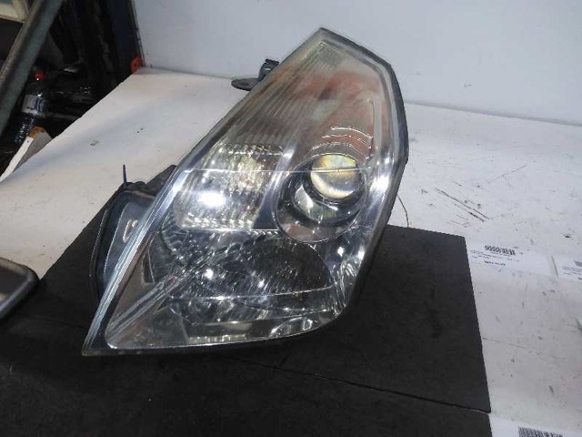 Reflektor lewy 8200014357 RENAULT