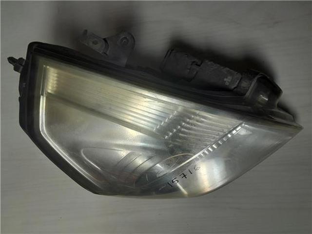 Reflektor prawy 8200014358C RENAULT