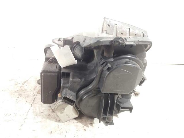 Reflektor prawy 8200014358E RENAULT
