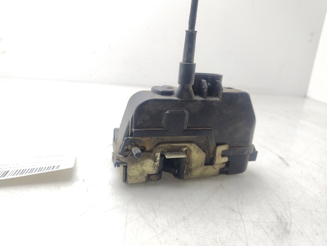 Zamek drzwi tylnych prawych 8200017964 RENAULT