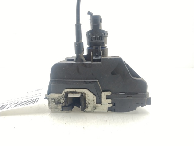 Zamek drzwi przednich prawych 8200017973 RENAULT
