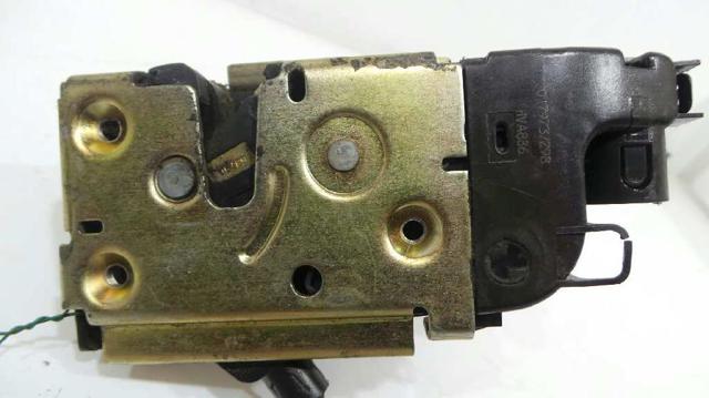 Zamek drzwi przednich prawych 8200017973 RENAULT