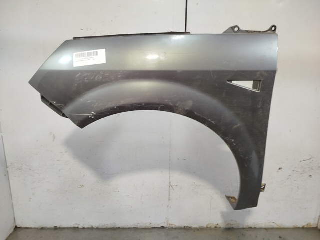 Błotnik przedni lewy 8200020568 RENAULT