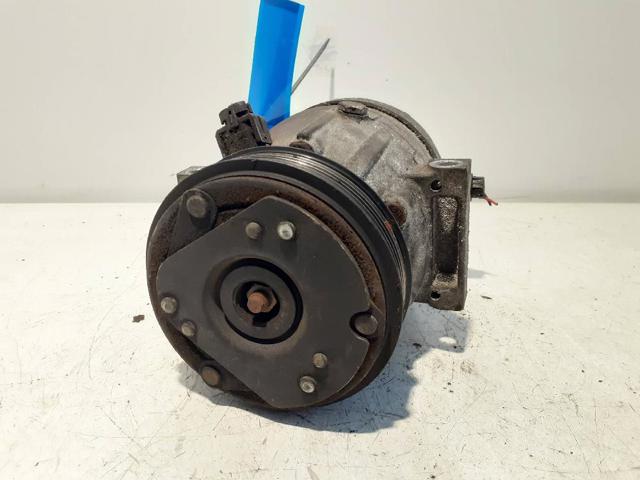 Sprężarka klimatyzacji 8200021822 RENAULT