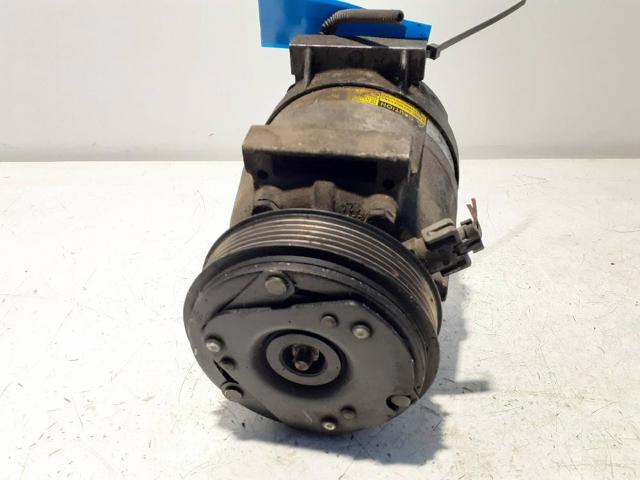 Sprężarka klimatyzacji 8200021822 RENAULT
