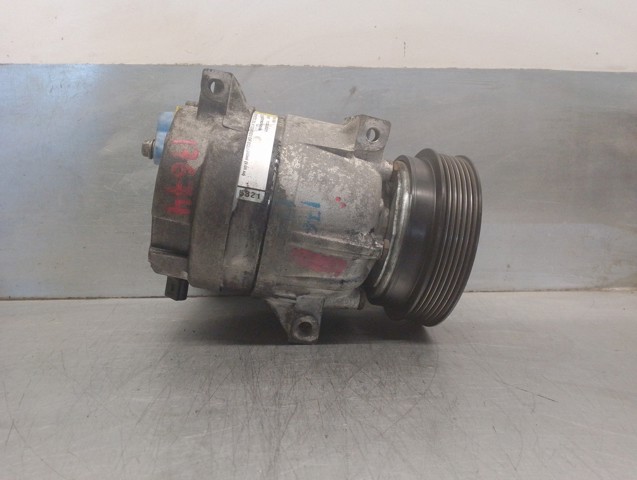 Sprężarka klimatyzacji 8200024397 RENAULT