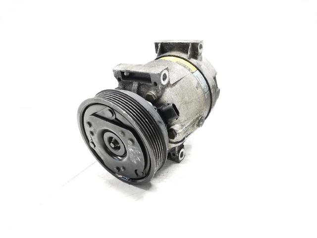 Sprężarka klimatyzacji 8200024397 RENAULT