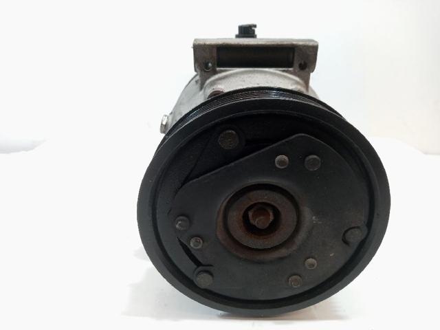 Sprężarka klimatyzacji 8200024397 RENAULT