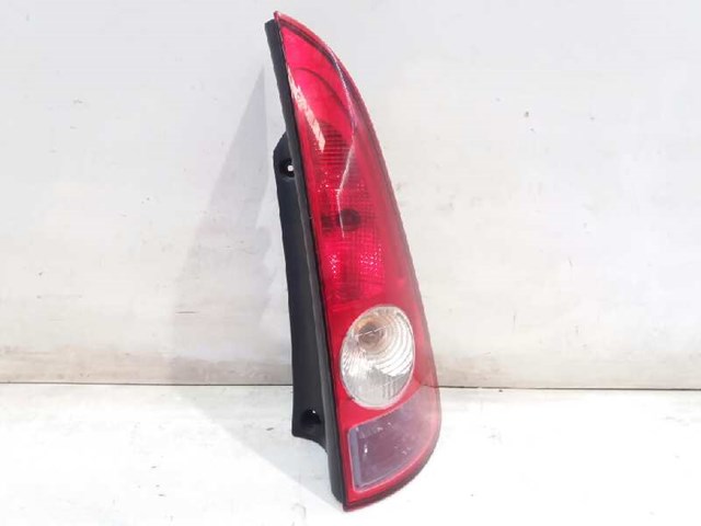 Lampa zespolona tylna prawa 8200027152 RENAULT
