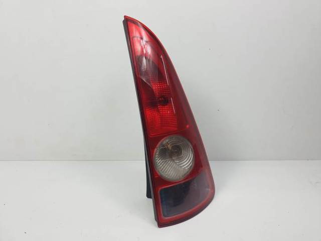 Lampa zespolona tylna prawa 8200027152 RENAULT
