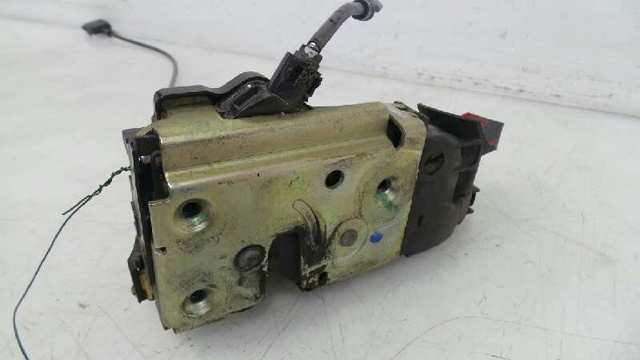 Zamek drzwi przednich lewych 8200027776 RENAULT