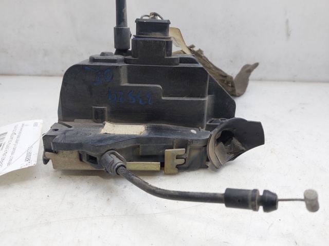 Zamek drzwi przednich lewych 8200027776 RENAULT