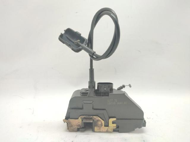 Zamek drzwi przednich prawych 8200027779 RENAULT
