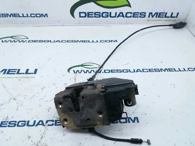 Zamek drzwi przednich prawych 8200027779 RENAULT