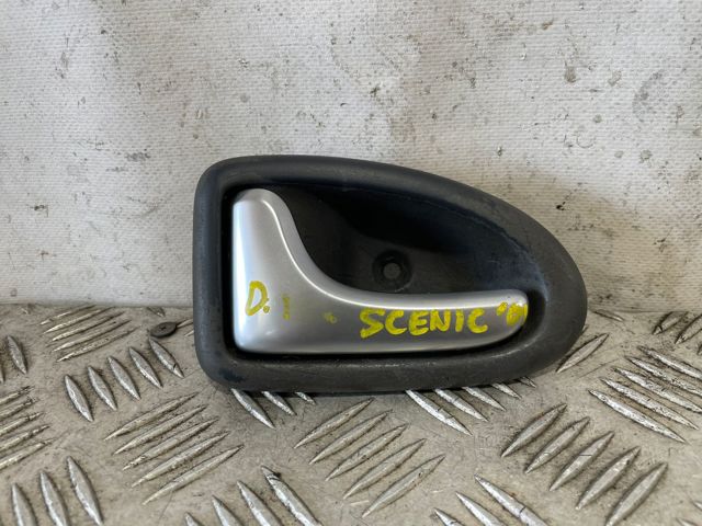 Klamka drzwi lewych przednia/tylna wewnętrzna 8200028994 RENAULT