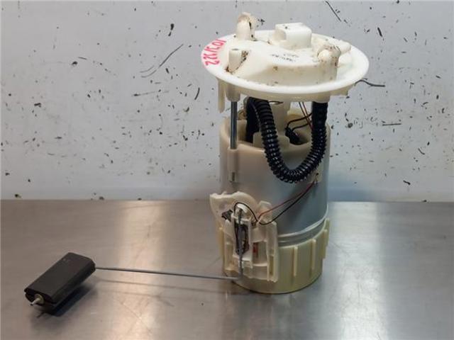 Moduł pompy paliwowej z czujnikiem poziomu paliwa 8200029163 RENAULT