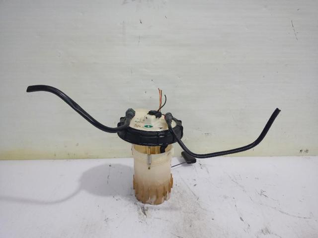 Moduł pompy paliwowej z czujnikiem poziomu paliwa 8200029163 RENAULT