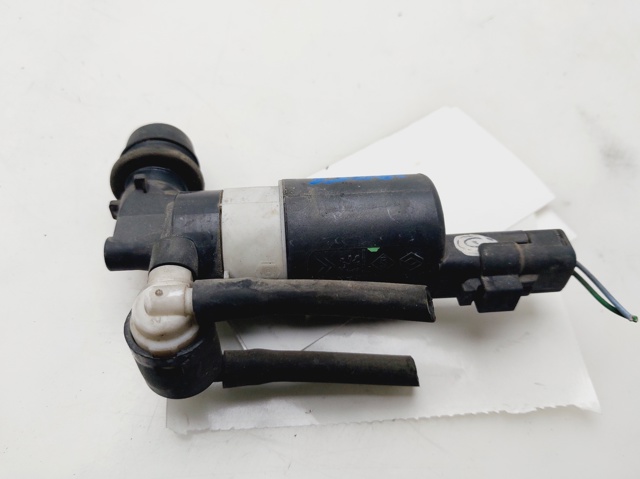 Pompka spryskiwacza szyby przedniej 8200031805 RENAULT