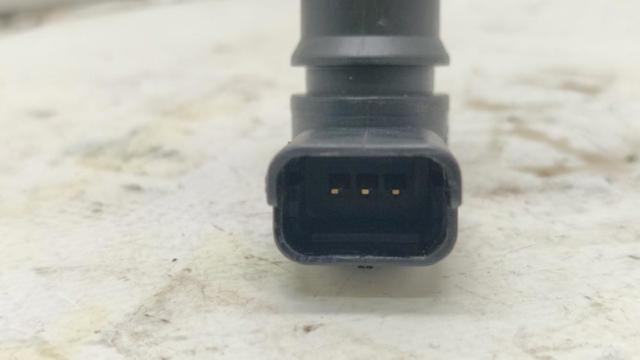 Czujnik położenia wałka rozrządu 8200033686 RENAULT