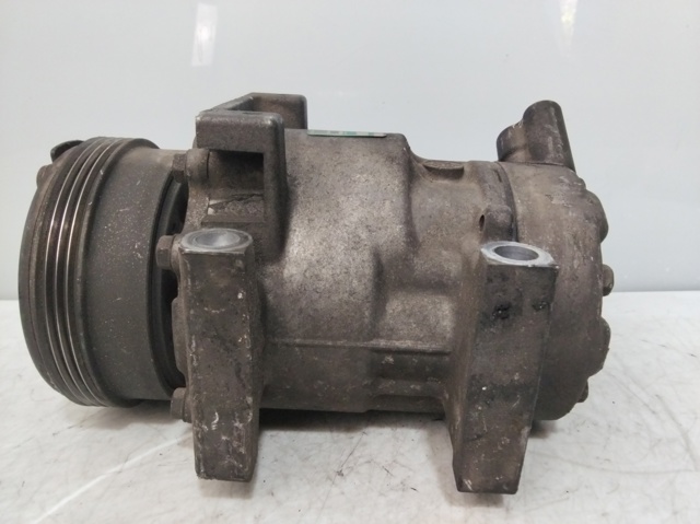 8200037058 Renault (RVI)