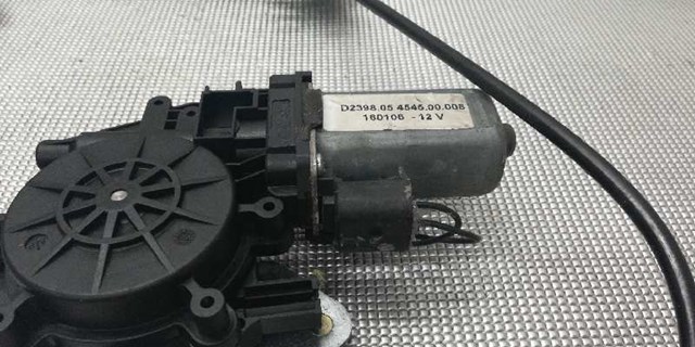 Mechanizm podnoszenia szyby drzwi przednich prawych 8200038152 RENAULT