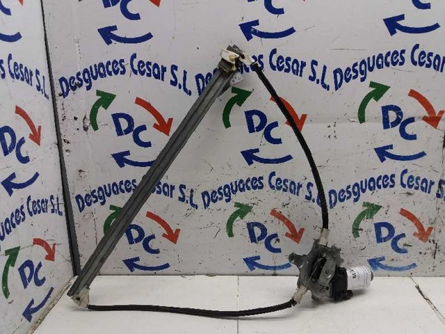 Mechanizm podnoszenia szyby drzwi przednich prawych 8200038152 RENAULT