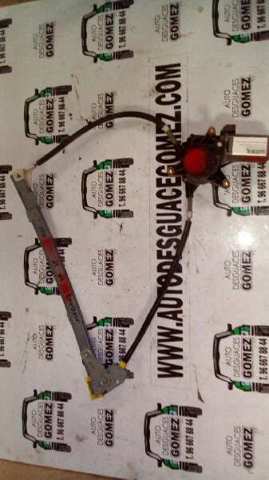 Mechanizm podnoszenia szyby drzwi przednich prawych 8200038152 RENAULT