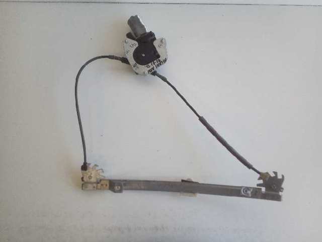 Mechanizm podnoszenia szyby drzwi przednich prawych 8200038152 RENAULT