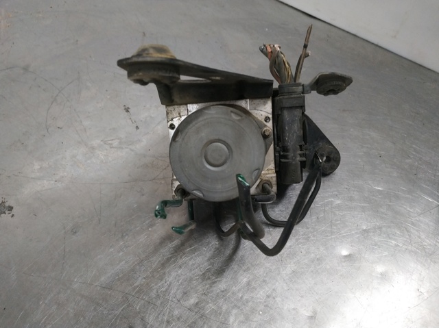 Sterownik ABS  hydrauliczny 8200038695 RENAULT