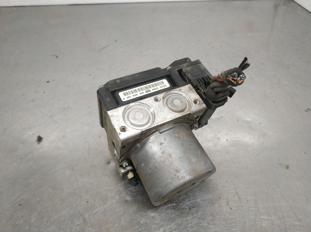 Sterownik ABS  hydrauliczny 8200038695 RENAULT