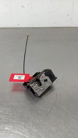 Zamek drzwi przednich prawych 8200042171 OPEL