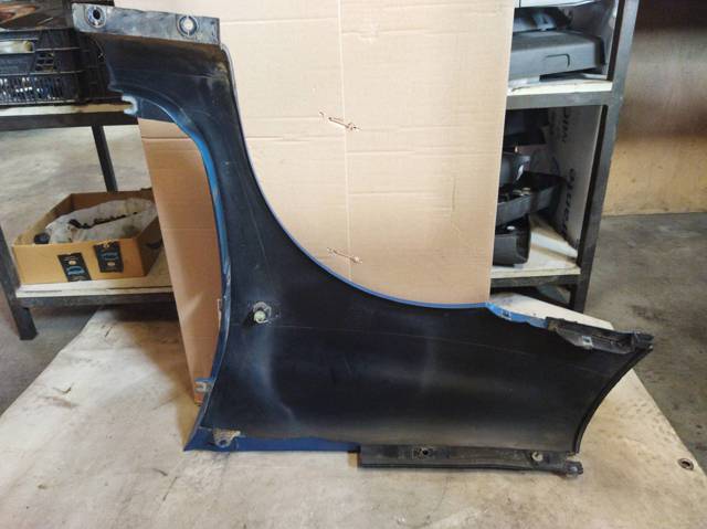 Błotnik przedni prawy Renault Clio LB0, LB1, LB2