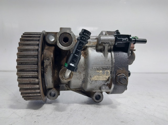 Pompa wtryskowa wysokiego ciśnienia 8200057225 RENAULT