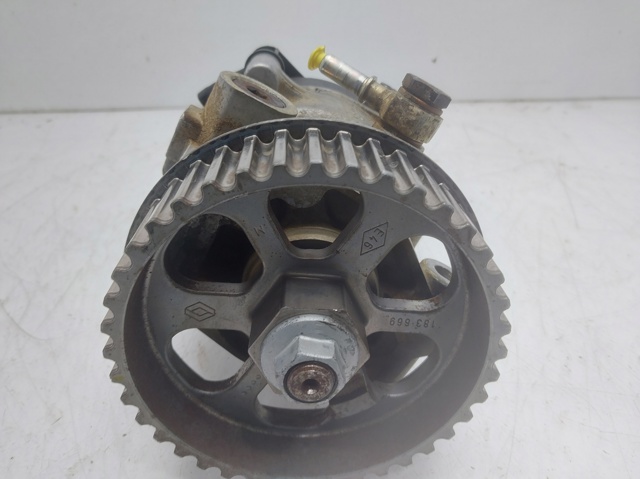 Pompa wtryskowa wysokiego ciśnienia 8200057225 RENAULT