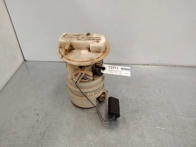 Moduł pompy paliwowej z czujnikiem poziomu paliwa 8200057324 RENAULT