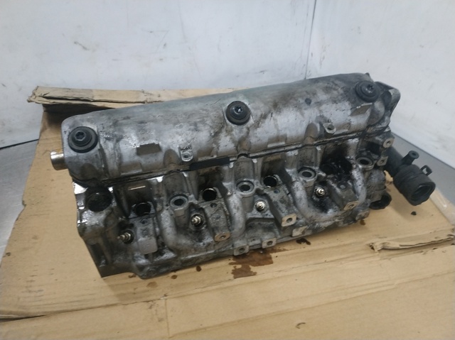 Uszczelka pokrywy zaworowej silnika 8200060882 RENAULT