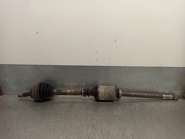 Półoś napędowa przednia prawa do Mazda 323 BG