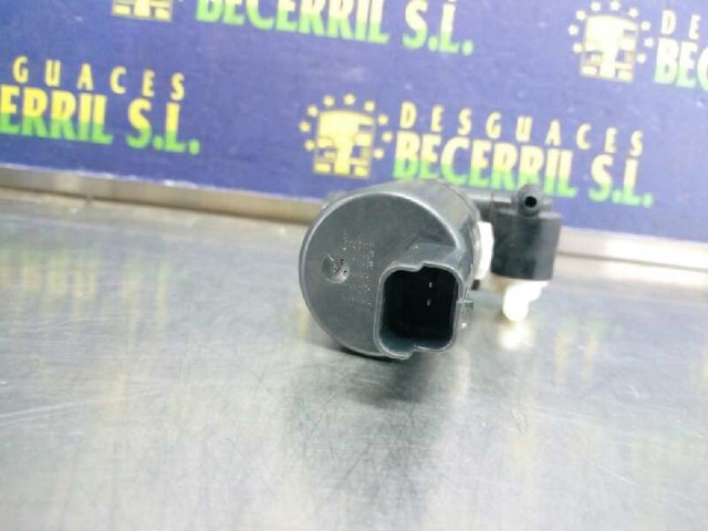 Pompka spryskiwacza szyby przedniej 8200067015 RENAULT