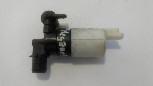 Pompka spryskiwacza szyby przedniej 8200067015 RENAULT