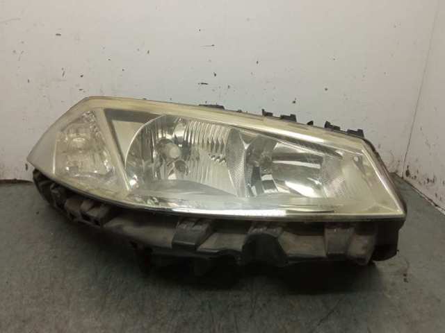 Reflektor prawy 8200073221F RENAULT