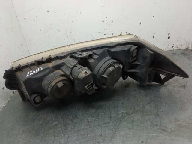 Reflektor prawy 8200073221F RENAULT