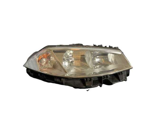 Reflektor prawy 8200073221J RENAULT