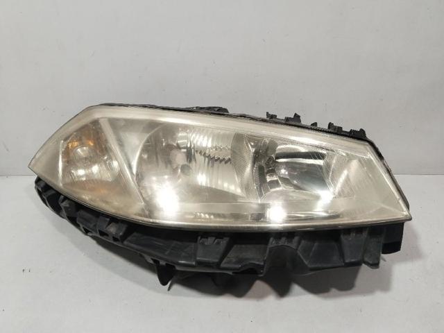 Reflektor prawy 8200073221J RENAULT