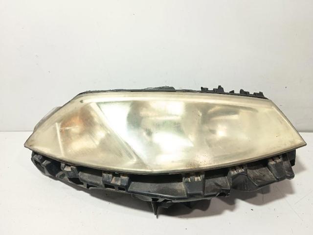 Reflektor prawy 8200073221J RENAULT