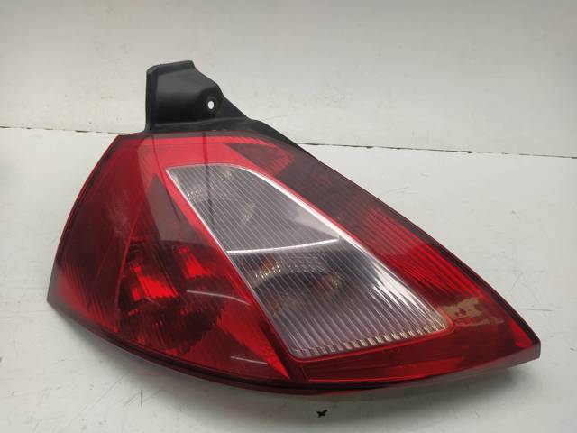 Lampa zespolona tylna lewa 8200073236B RENAULT