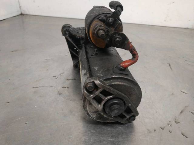 Rozrusznik 8200075362B RENAULT