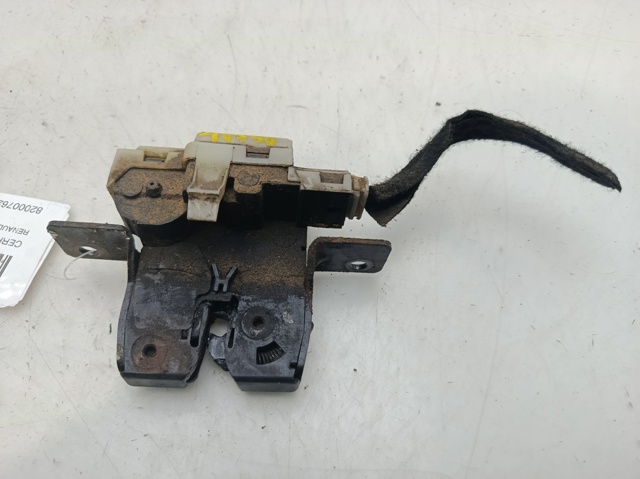 Zamek klapy bagażnika (3/5 drzwi tylnych) 8200076240 RENAULT