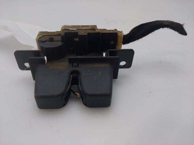 Zamek klapy bagażnika (3/5 drzwi tylnych) 8200076240 RENAULT